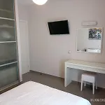 Eos Villa *