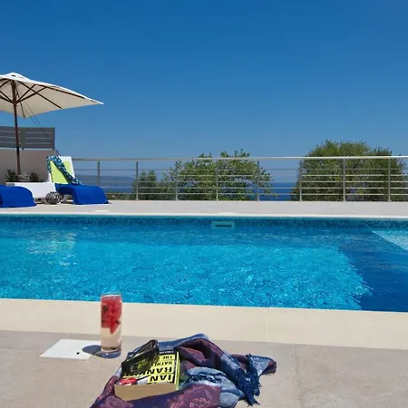 Eos Villa Alónnisos