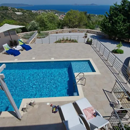 Eos Villa